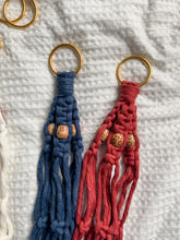 Load image into Gallery viewer, Mini Beaded Plant Hanger